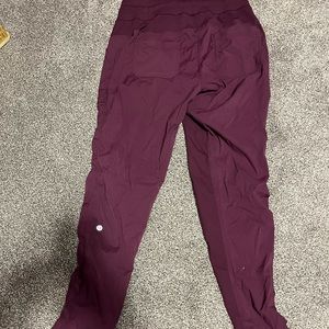 Lululemon purple studio to street pants size 6